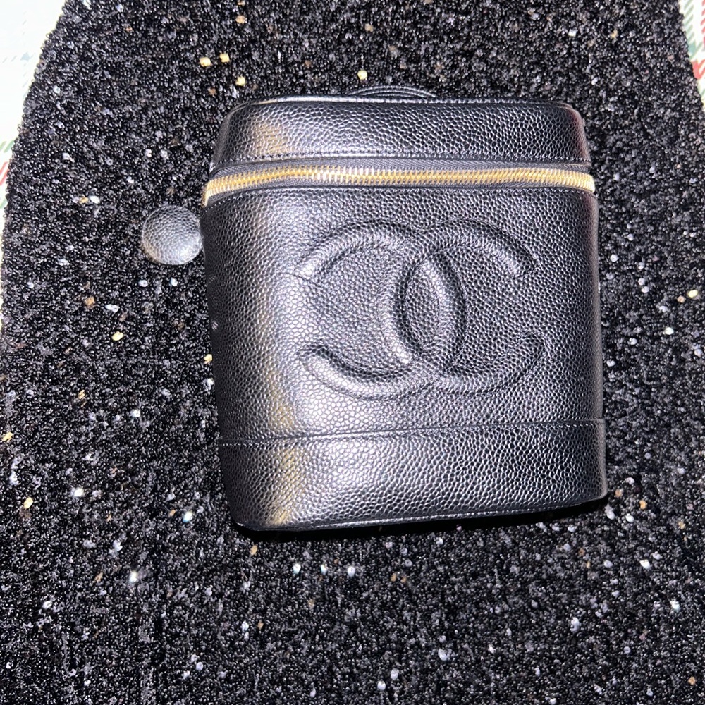 Chanel Caviar Leather Handbag - Picture 6 of 12